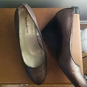 Bandolino Dark Copper with Black heel Wedges