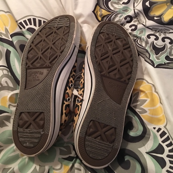 Adorable leopard print converse - Picture 4 of 4