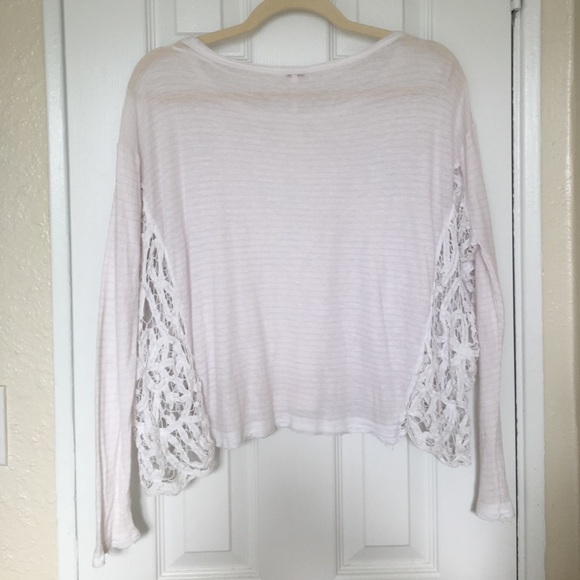 Free people top with beautiful side details - Picture 5 of 6