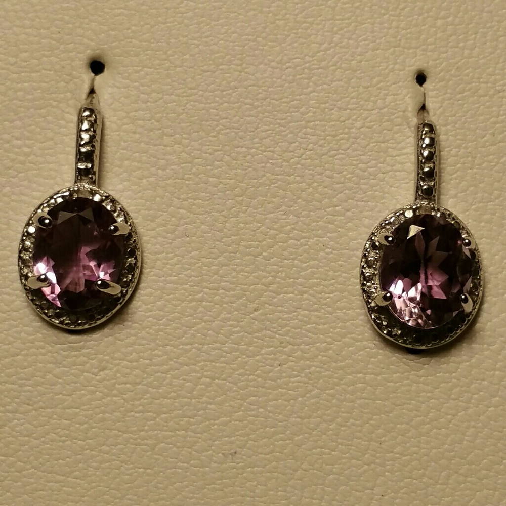 Genuine 7cwts Oval Amathyst Sterling Silver