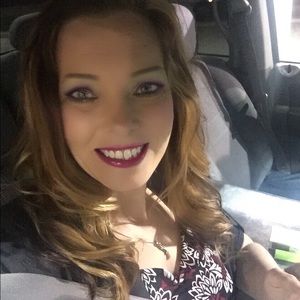 Meet your Posher, Christy