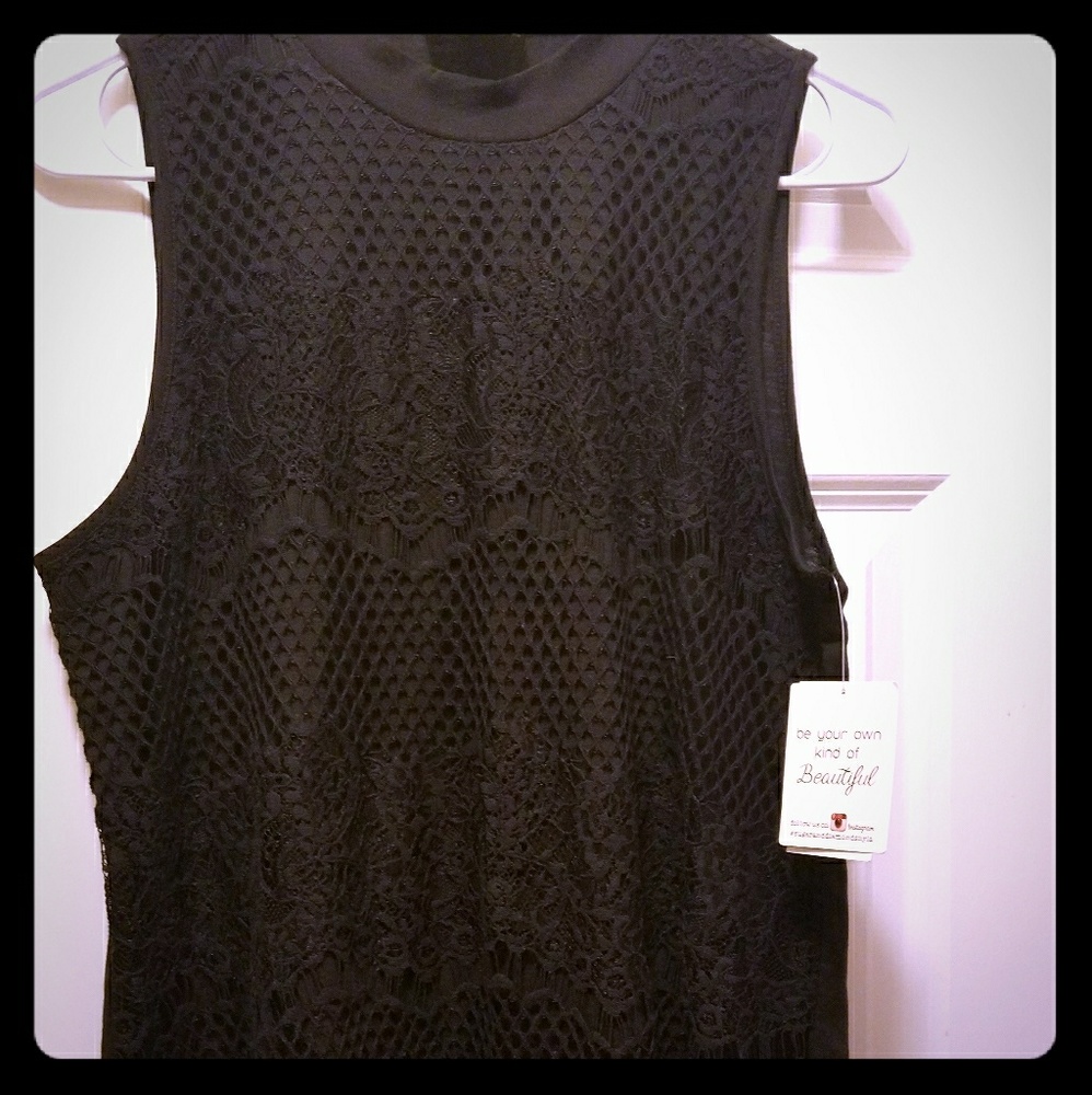 Belle du jour crochet front top