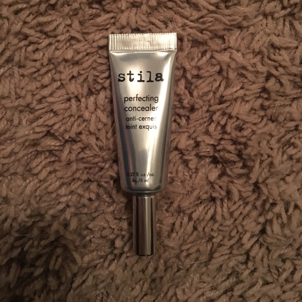 Stila perfecting concealer