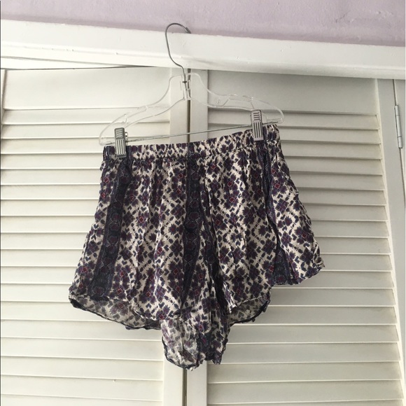 BUNDLE Brandy shorts! - Picture 3 of 3