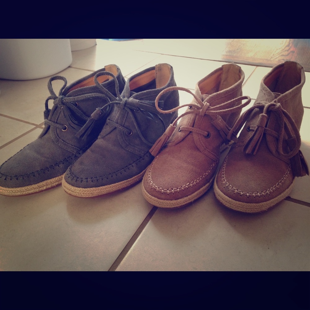 Shoe Lot- Crown Vintage Leather Wedges Booties.