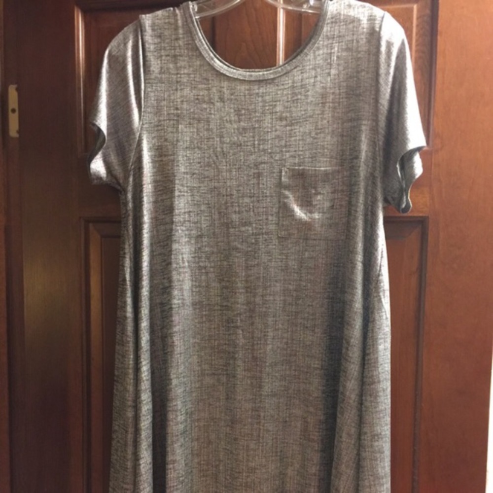 Lularoe elegant Carly