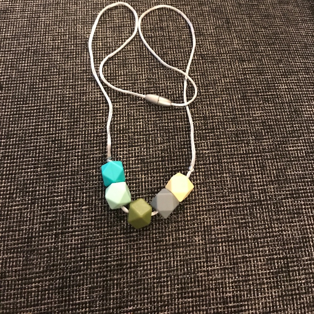 Teething necklace
