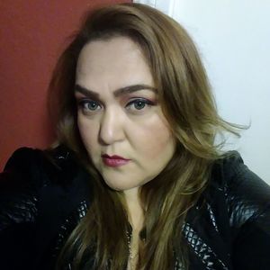 Meet your Posher, Adriana