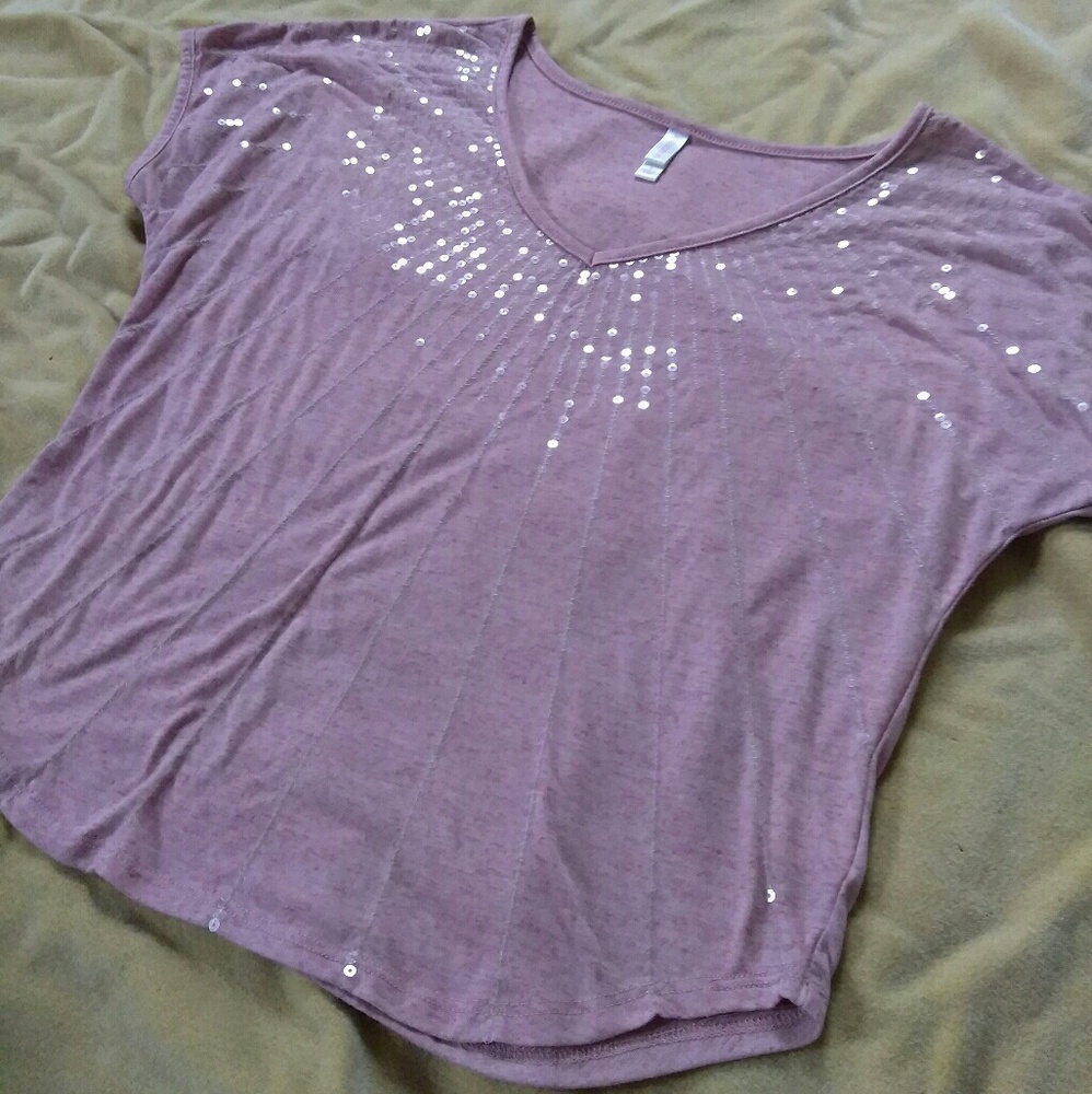 Loose Fitting Sequined Top
