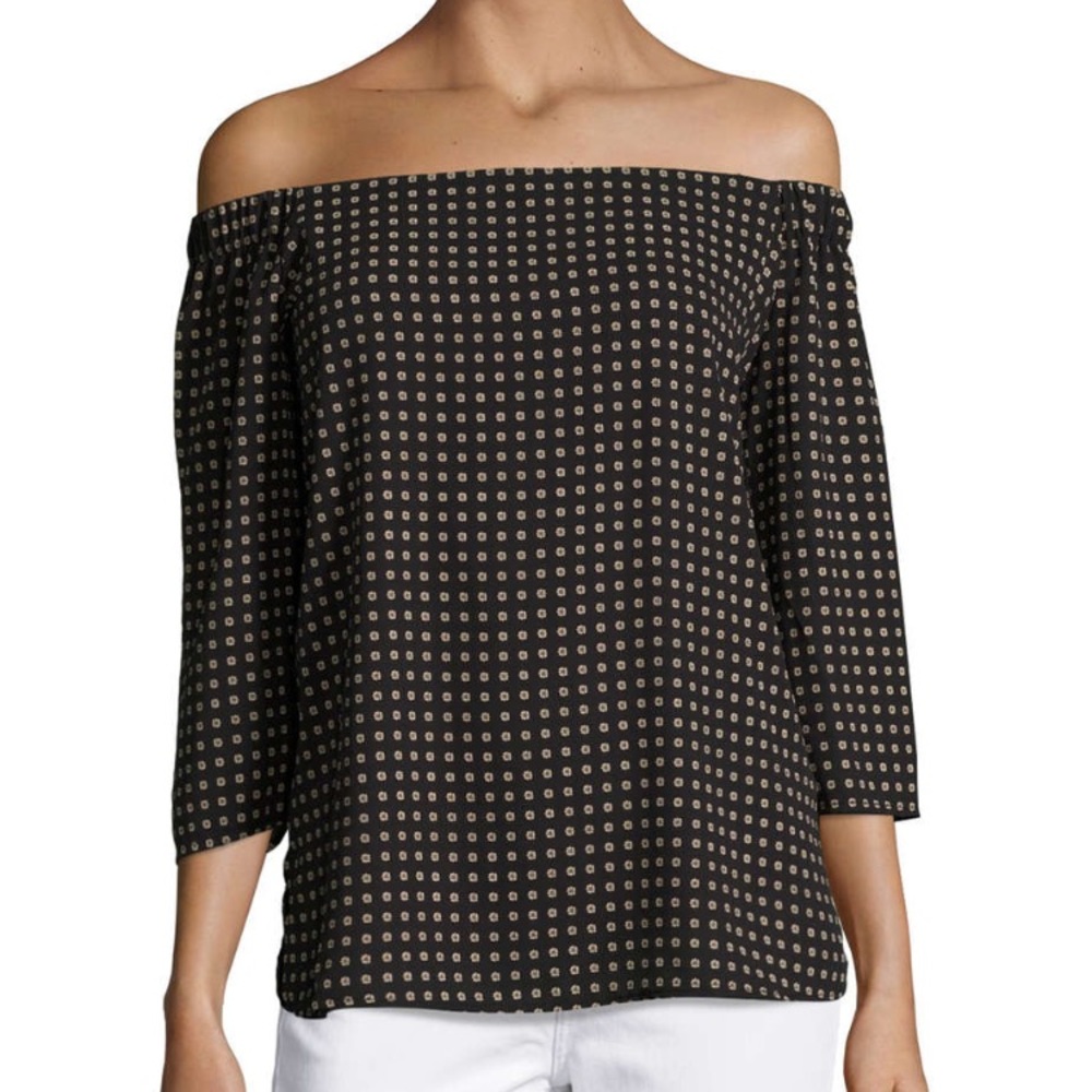 ⭐️final price⭐️NWOT Bailey44 off the shoulder top