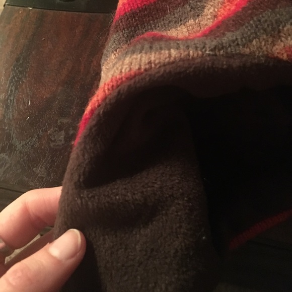 A kids beanie - Picture 2 of 2