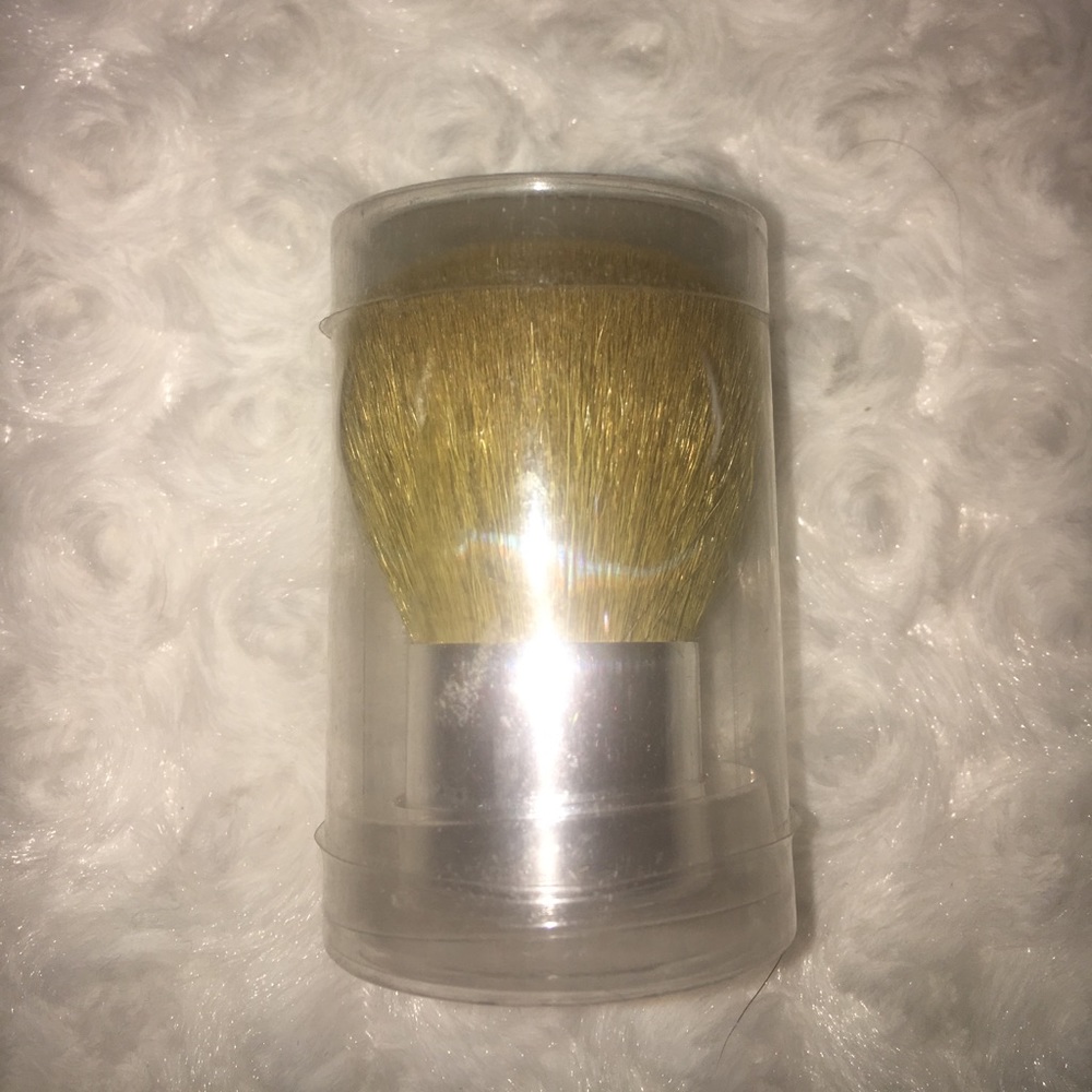 Powder Brush