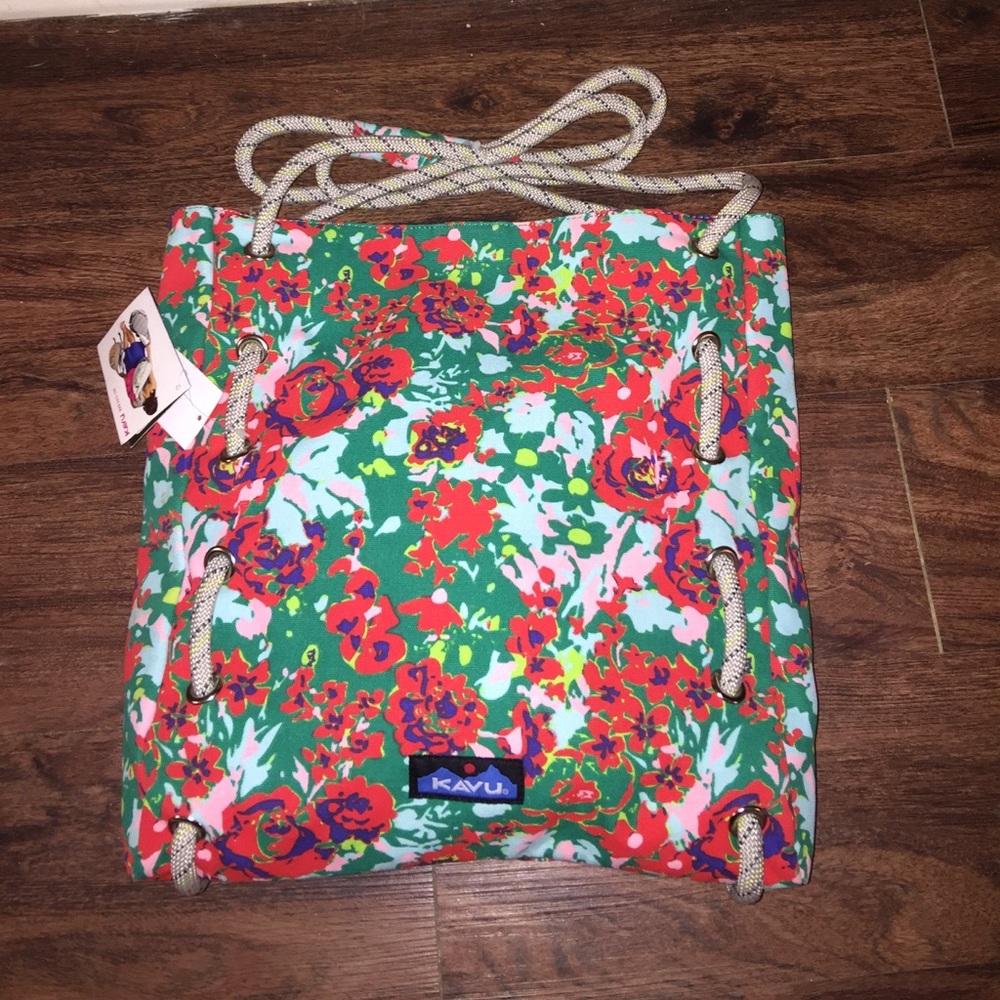 New with tags KAVU crossbody/tote bag!