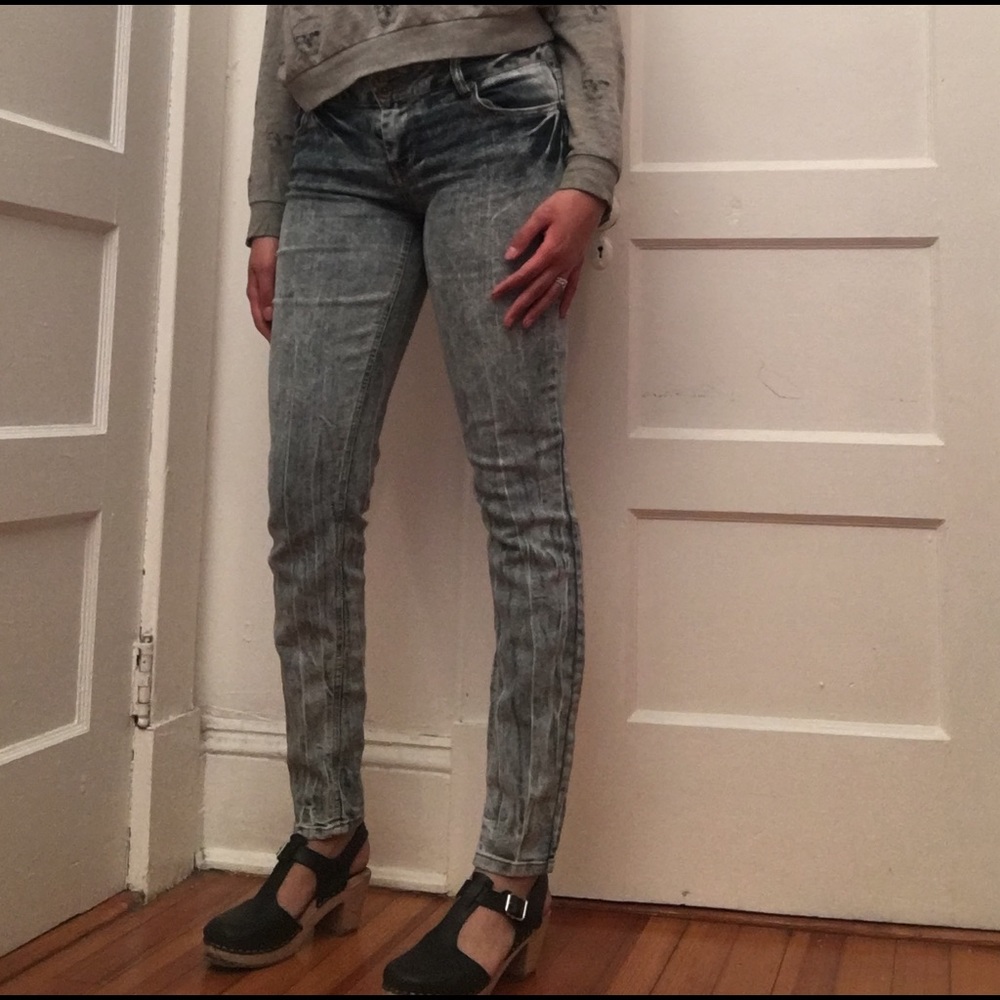 Lovesick acid wash skinny jeans