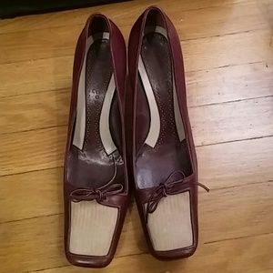 Marc Jacobs Made in Italy Two Tone Pumps