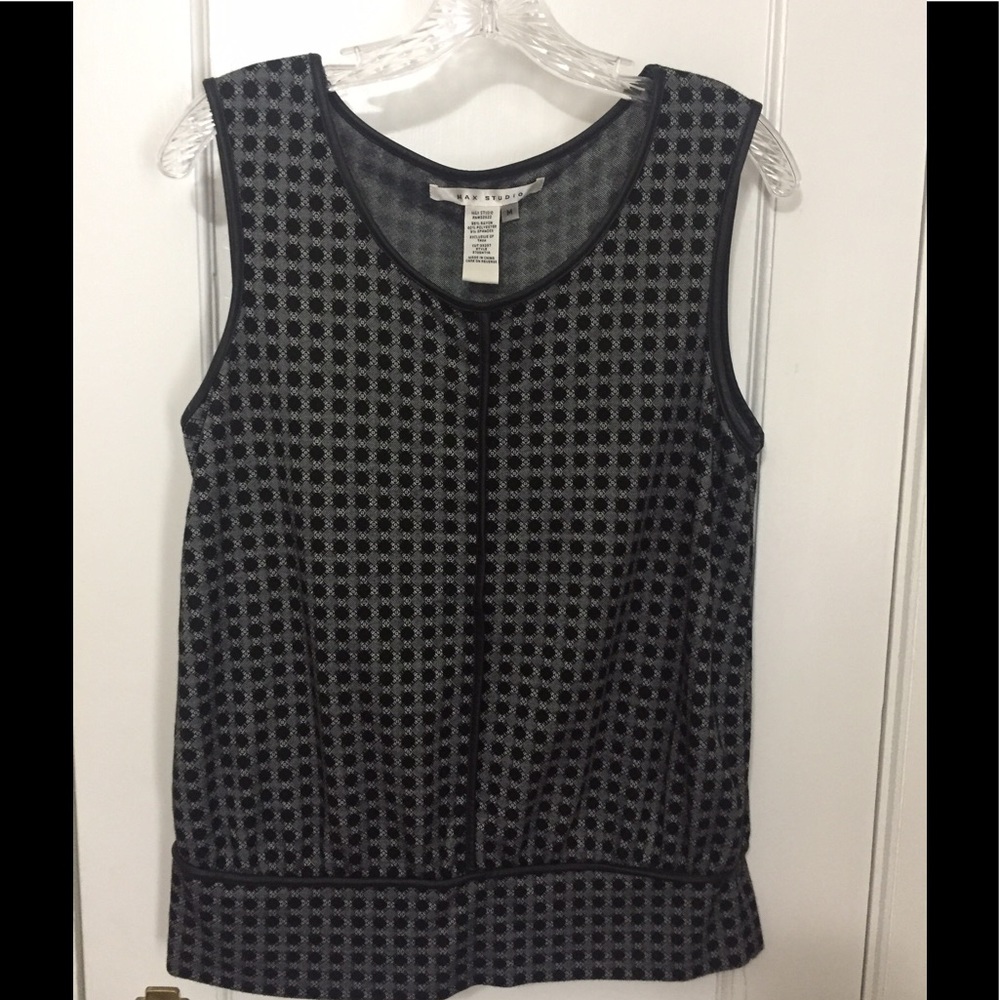 Black Sleeveless Top