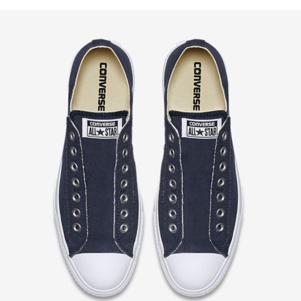 NWOT Converse Chuck Taylor All Star Laceless shoes