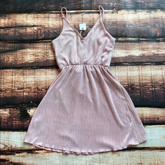 ⤵️<< Shimmer & Sparkle Pink Dress >> - Picture 4 of 6