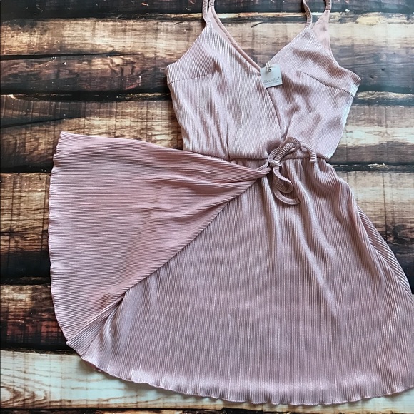 ⤵️<< Shimmer & Sparkle Pink Dress >> - Picture 5 of 6