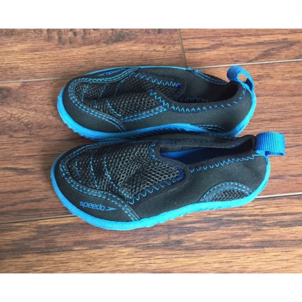 Buy1Get1 - Speedo toddler water shoes size 6