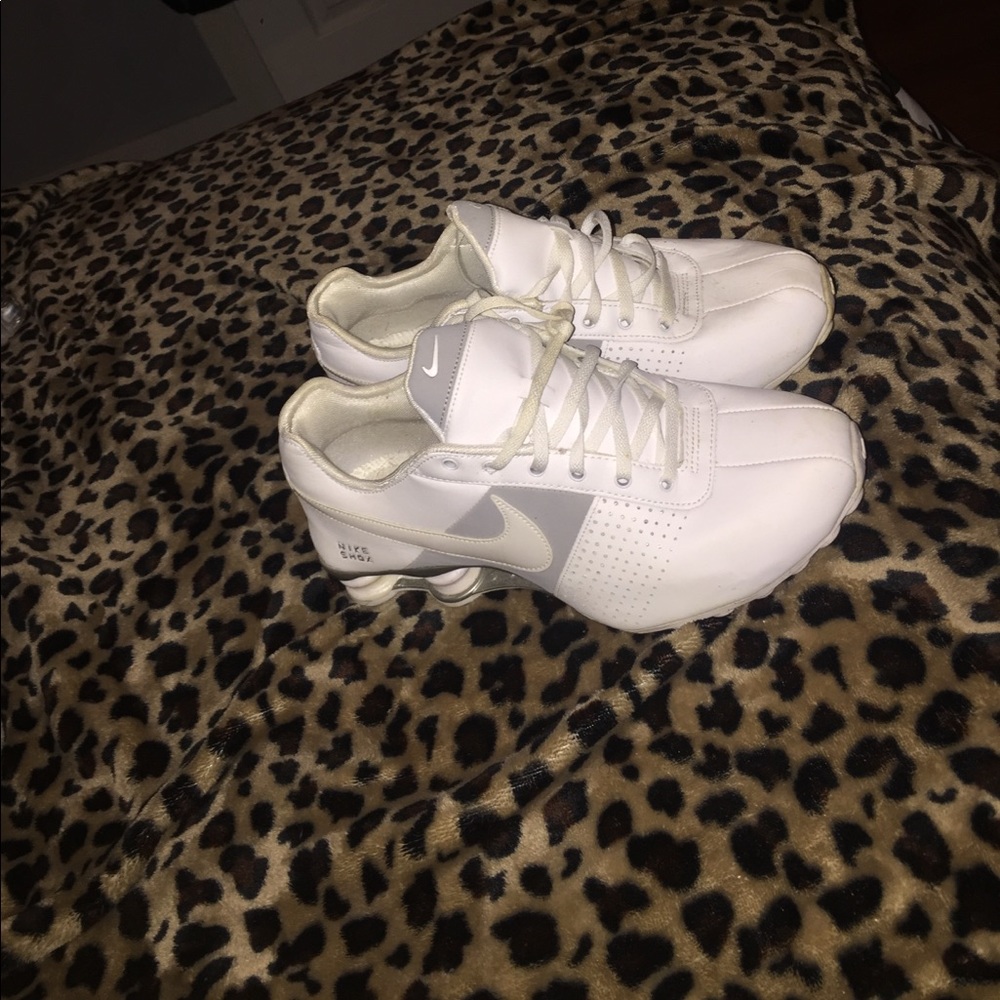 Nike shoxs - White and grey ( WORN ONCE)