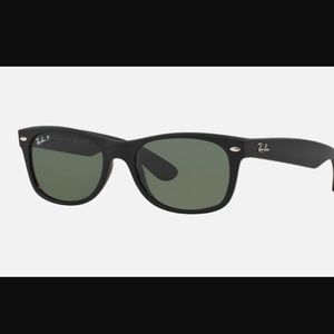Black polarized wayfarer Ray Ban sunglasses