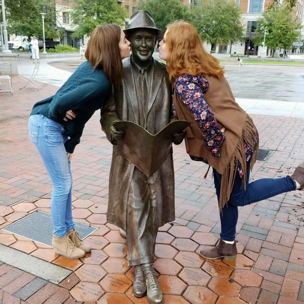 Meet your Posher, Seely