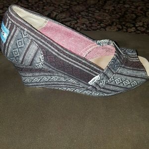Toms Wedges