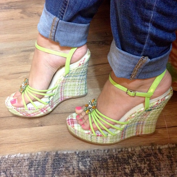 Classified Shoes - Classified lime green wedges