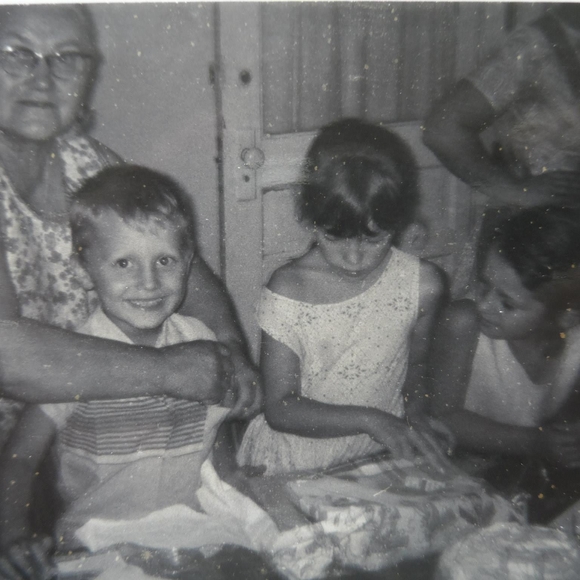 Meet your Posher, Jone - Picture 1 of 1