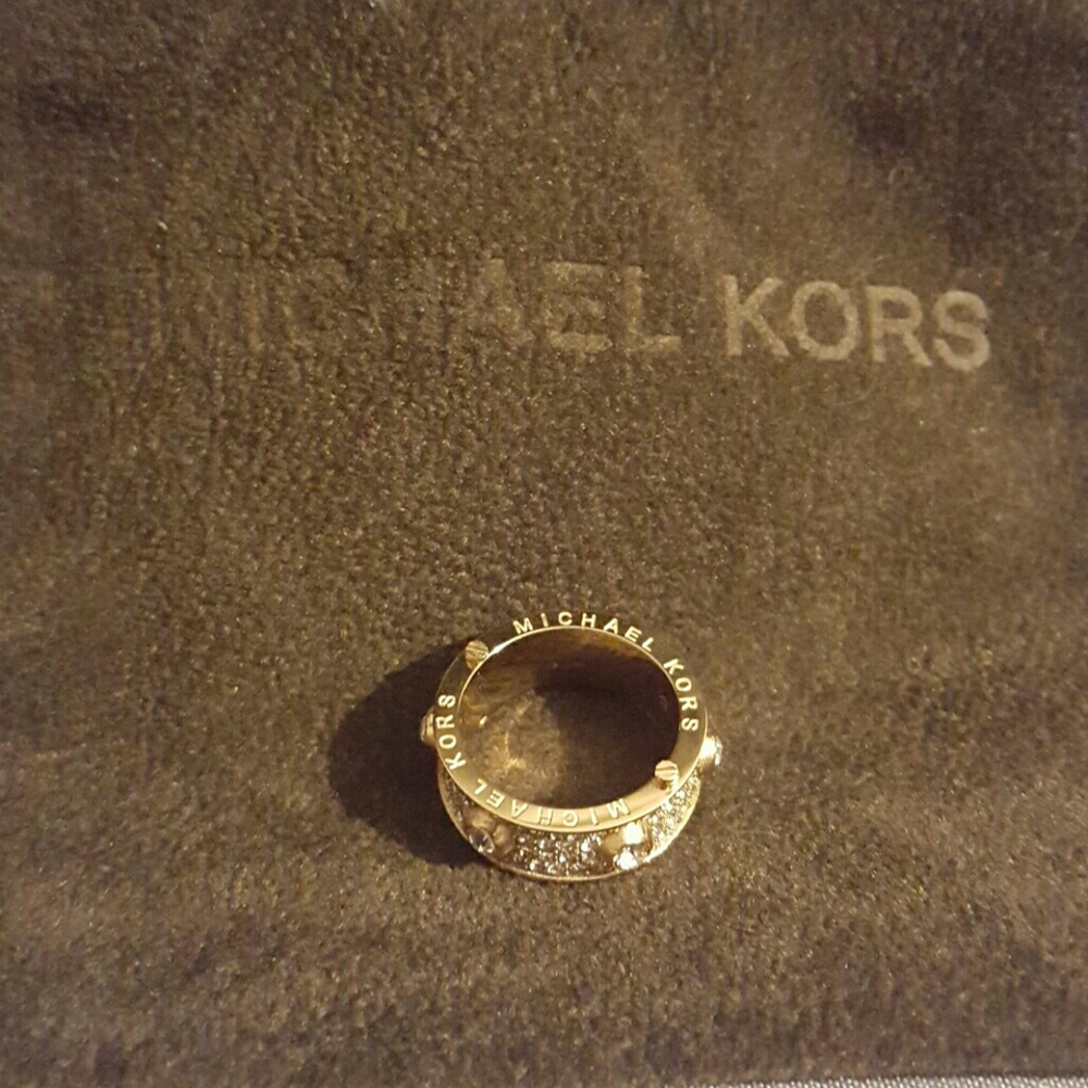 Michael kors ring size 6