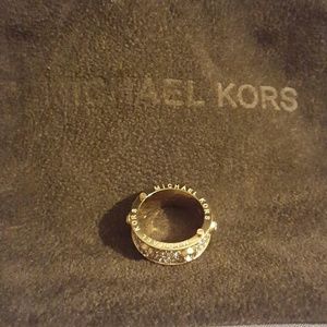 Michael kors ring size 6