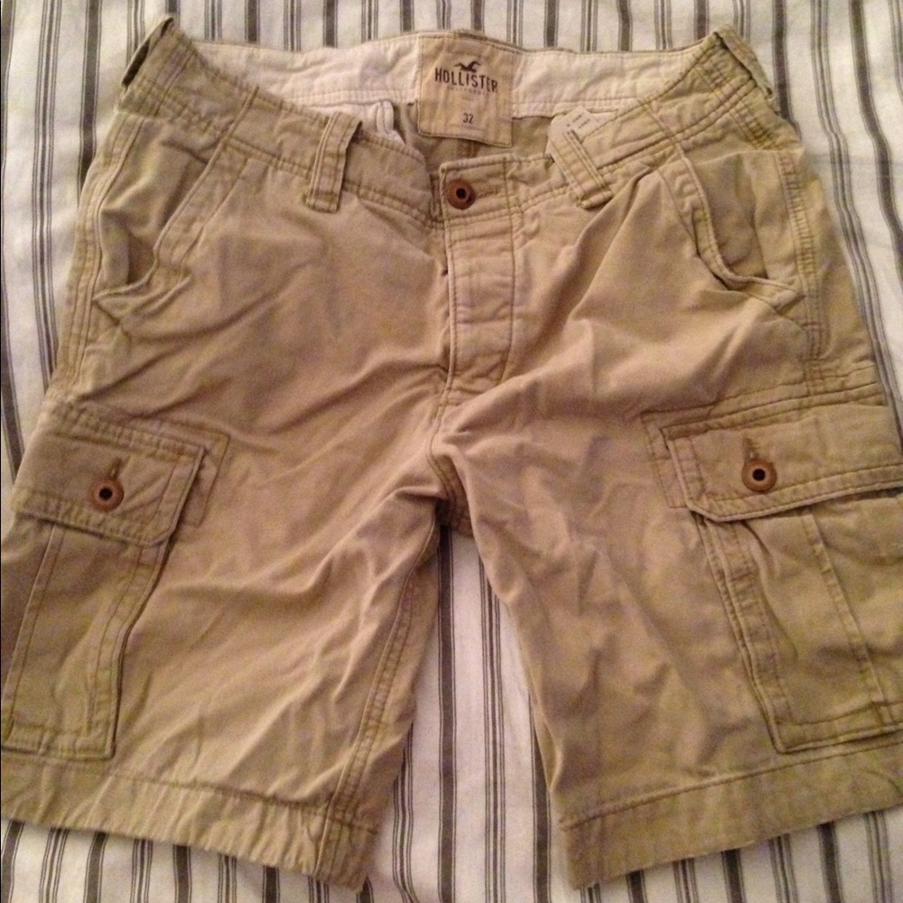 Hollister cargo shorts
