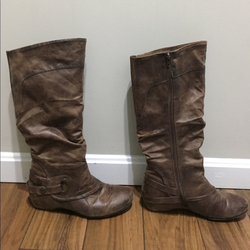 Baretraps distressed brown boots