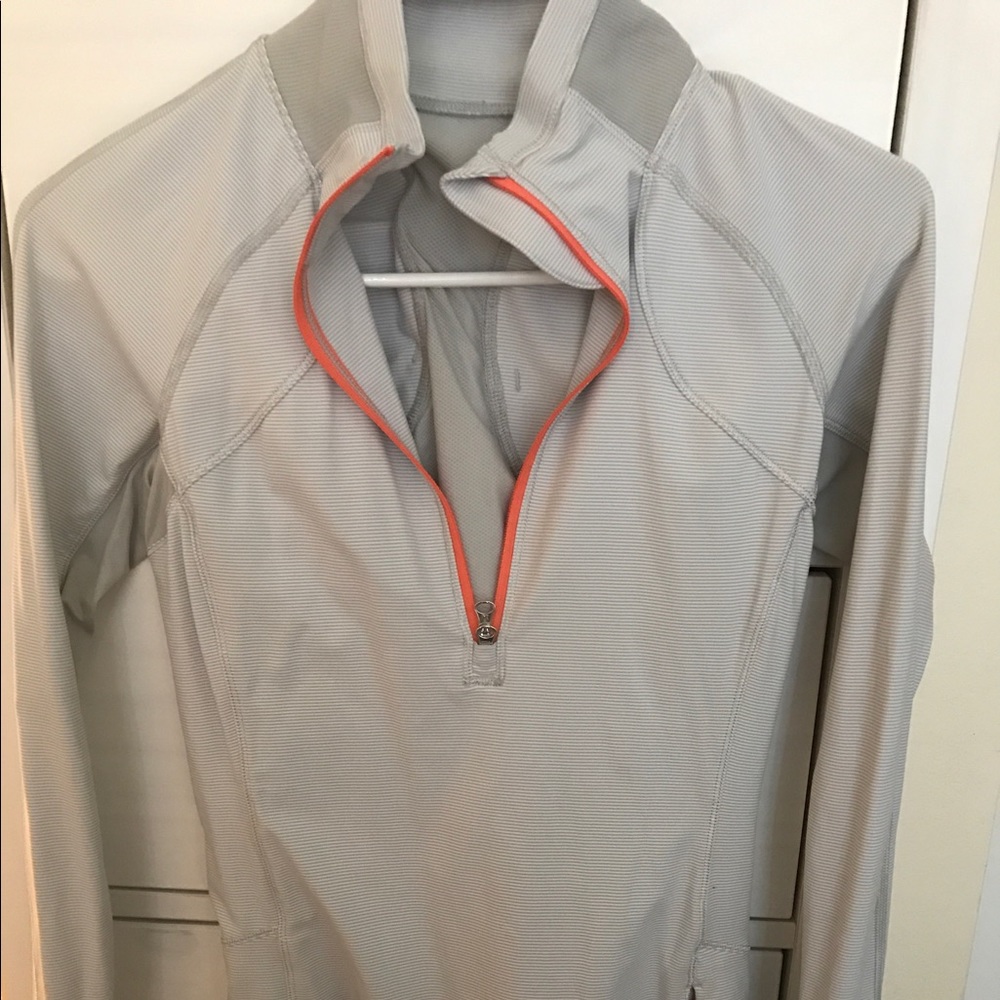 Lululemon size 4 Long Sleeve 3/4 Zip Top