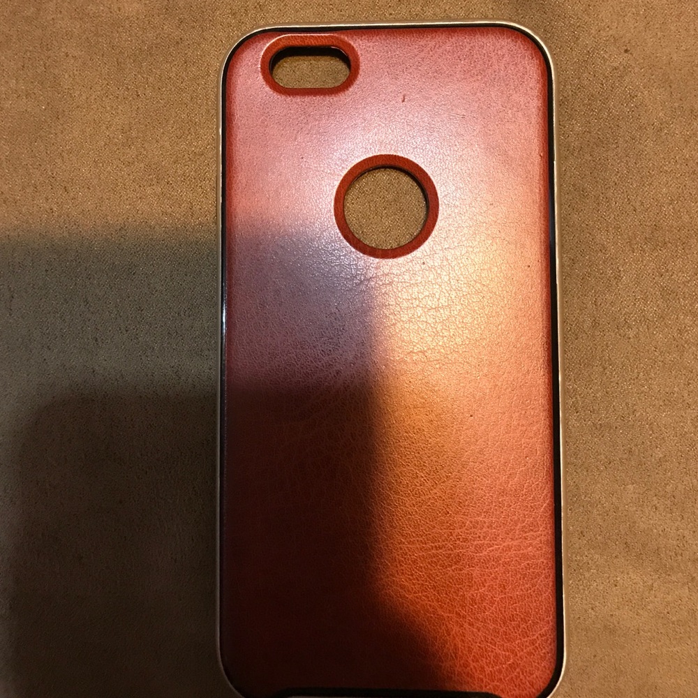 Brown leather iPhone 6 case for the office