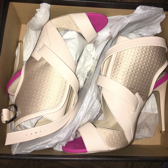 High Heels - Picture 2 of 2