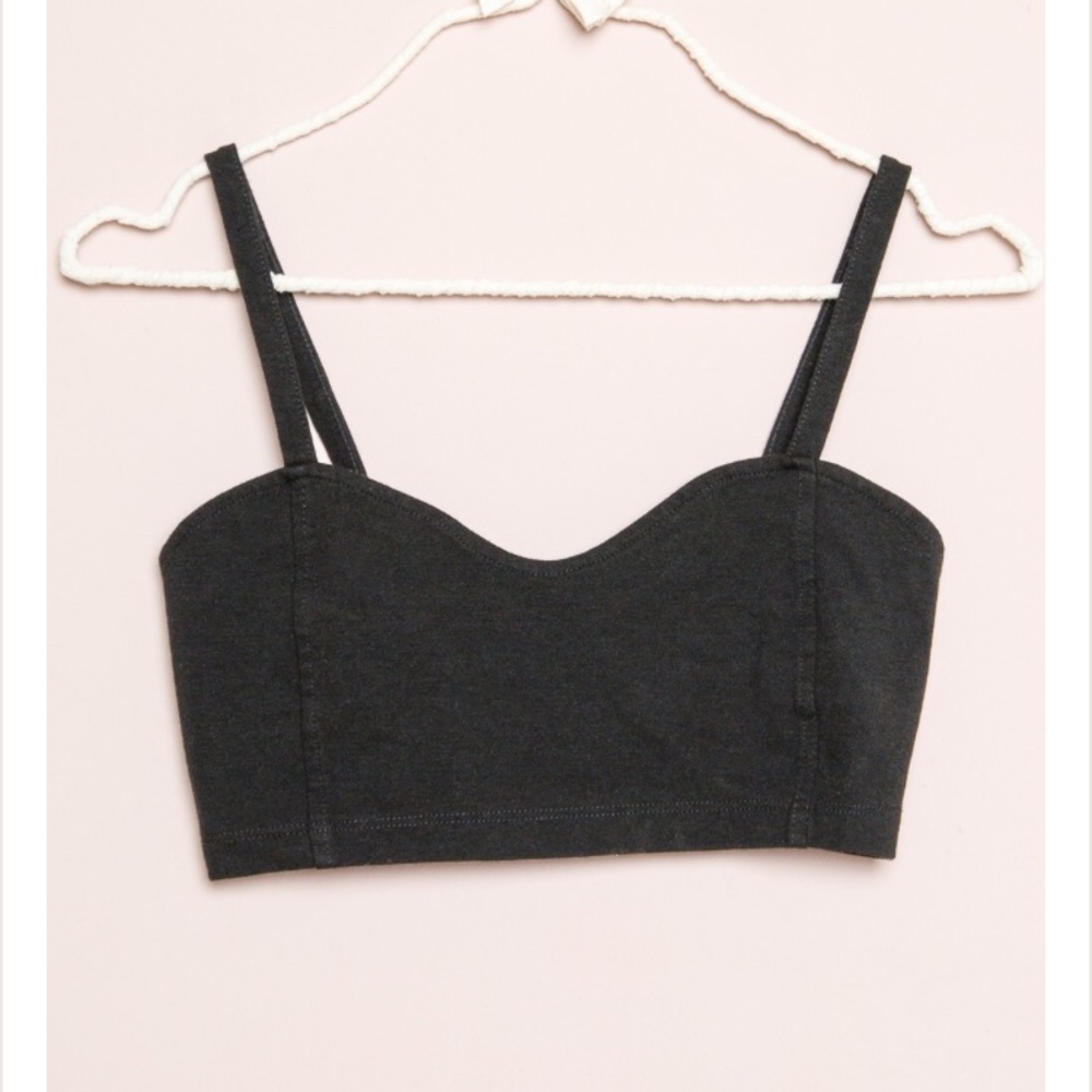 Brandy Melville  chiyo top!