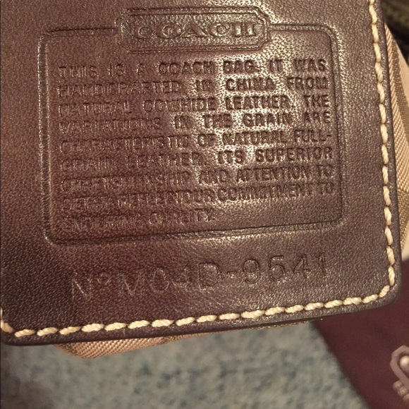 Authentic Coach white leather purse tan strap bag - Picture 4 of 5