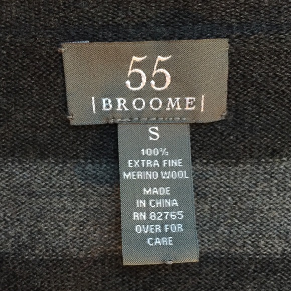 SOLD 100% Extra Fine Merino Wool Cardigan EUC - Picture 2 of 4