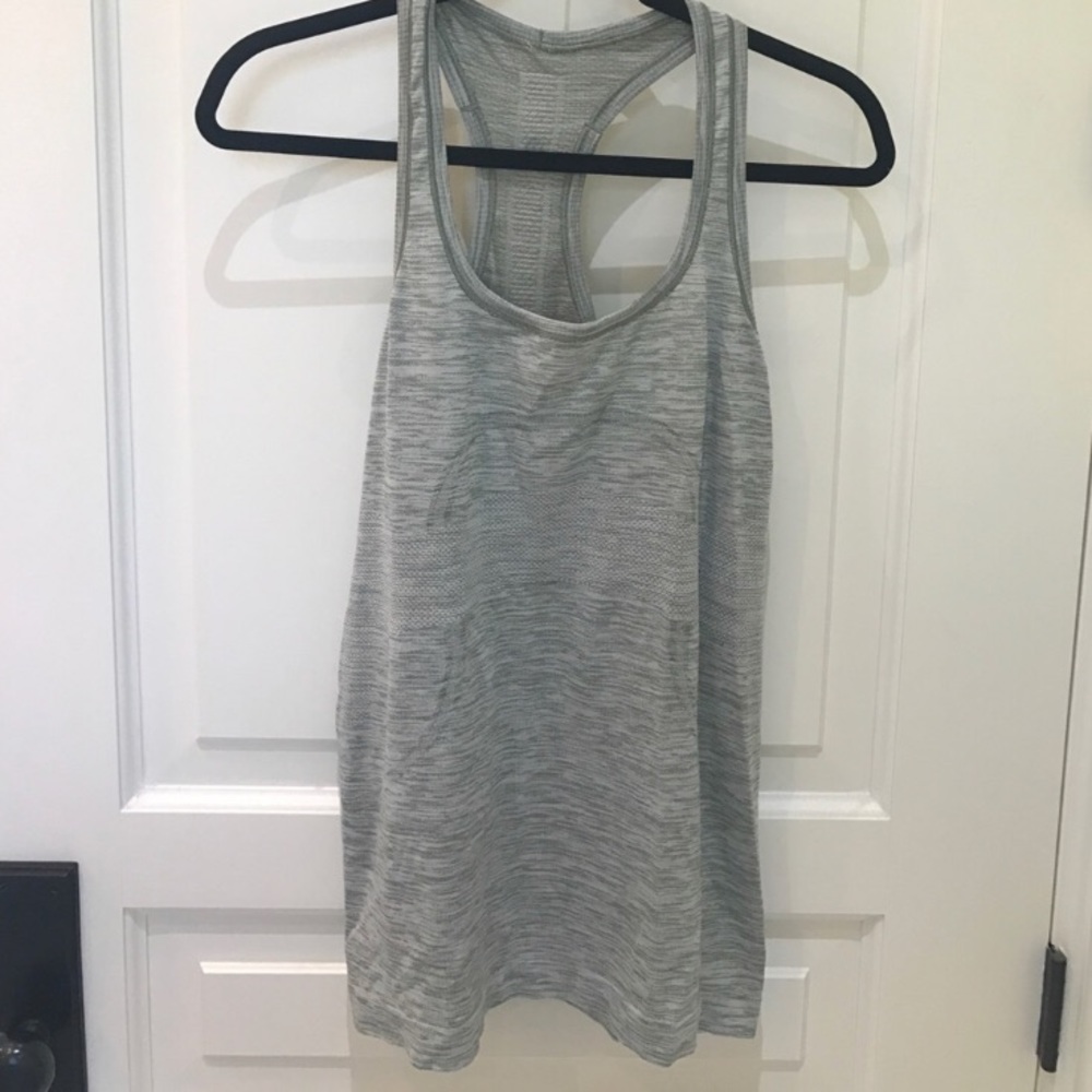Lululemon Swiftly