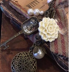 Anita Plunder Necklace