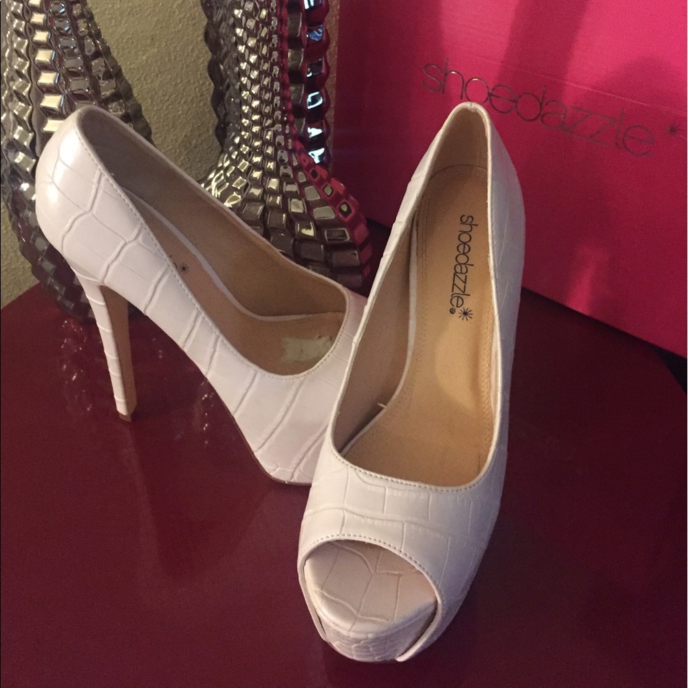 shoes  white