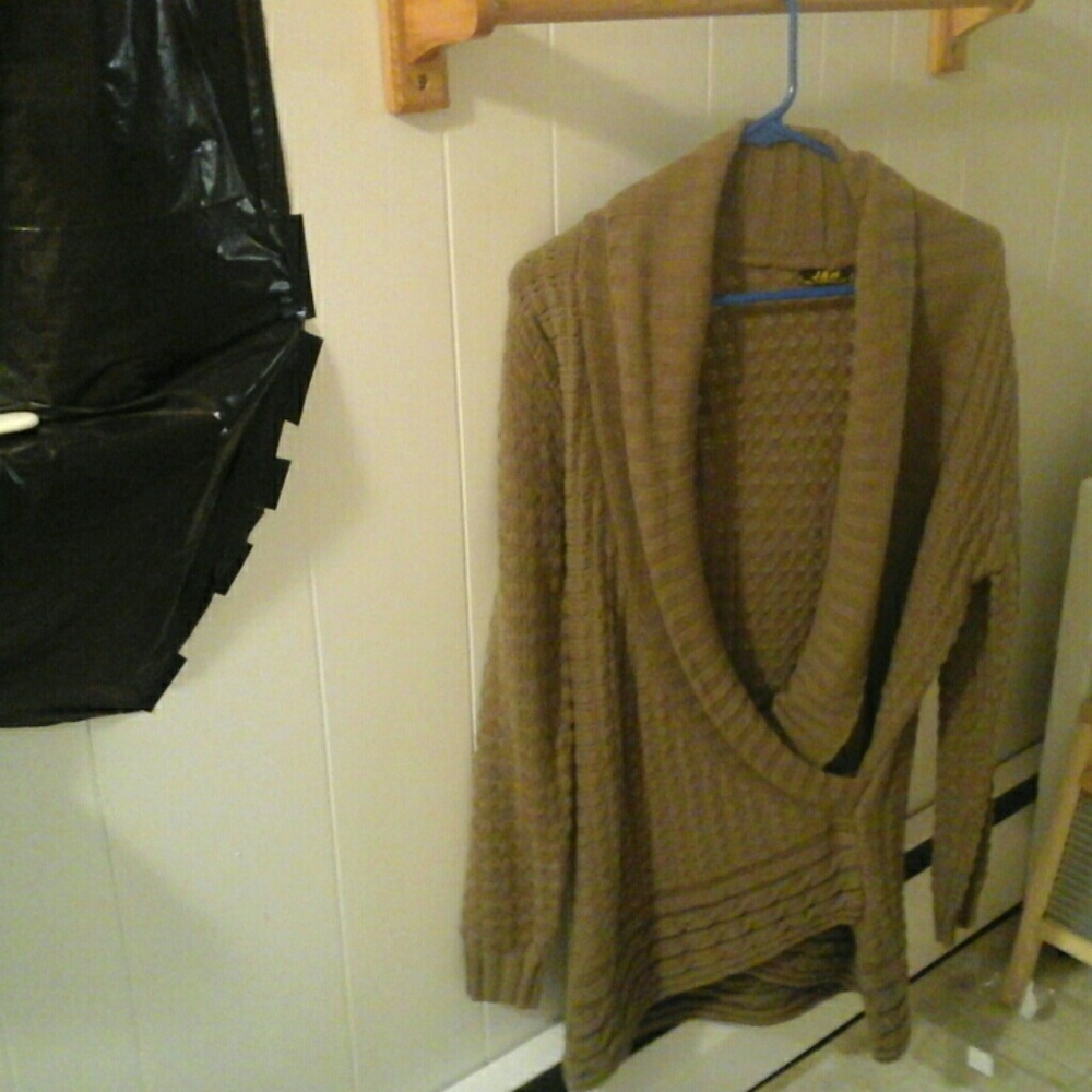 Brown seater never worn