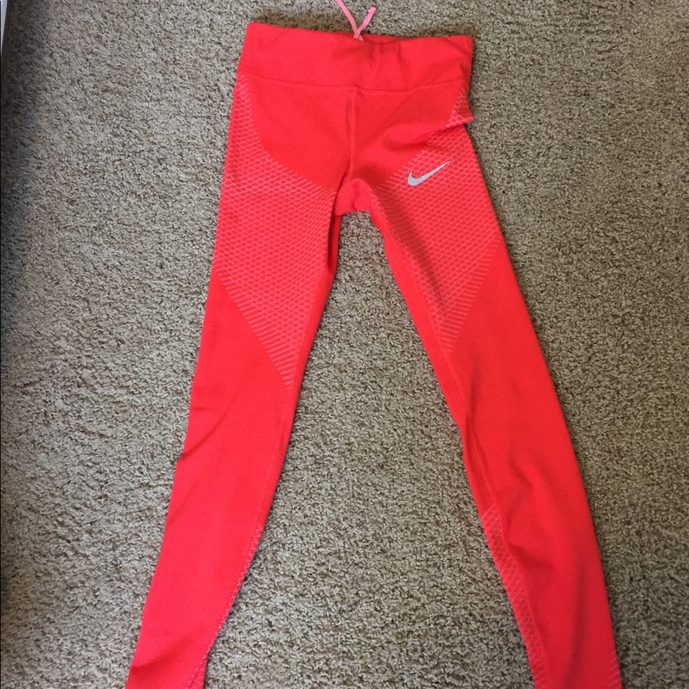 Nike zonal stretch pants