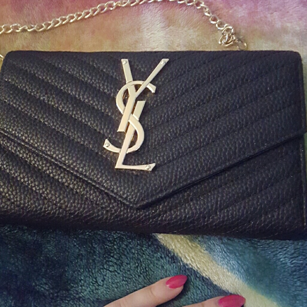 Ysl clutch
