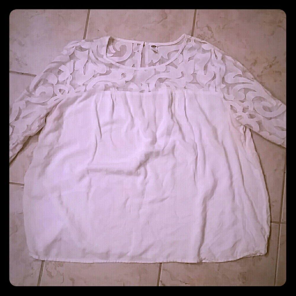 Old Navy lace detail top
