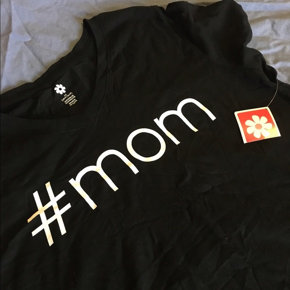 Mother’s Day is coming. V•Neck Tee  18-20W NWT - Picture 2 of 4