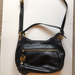 Michael Kors Crossbody/Shoulder Hobo in Black