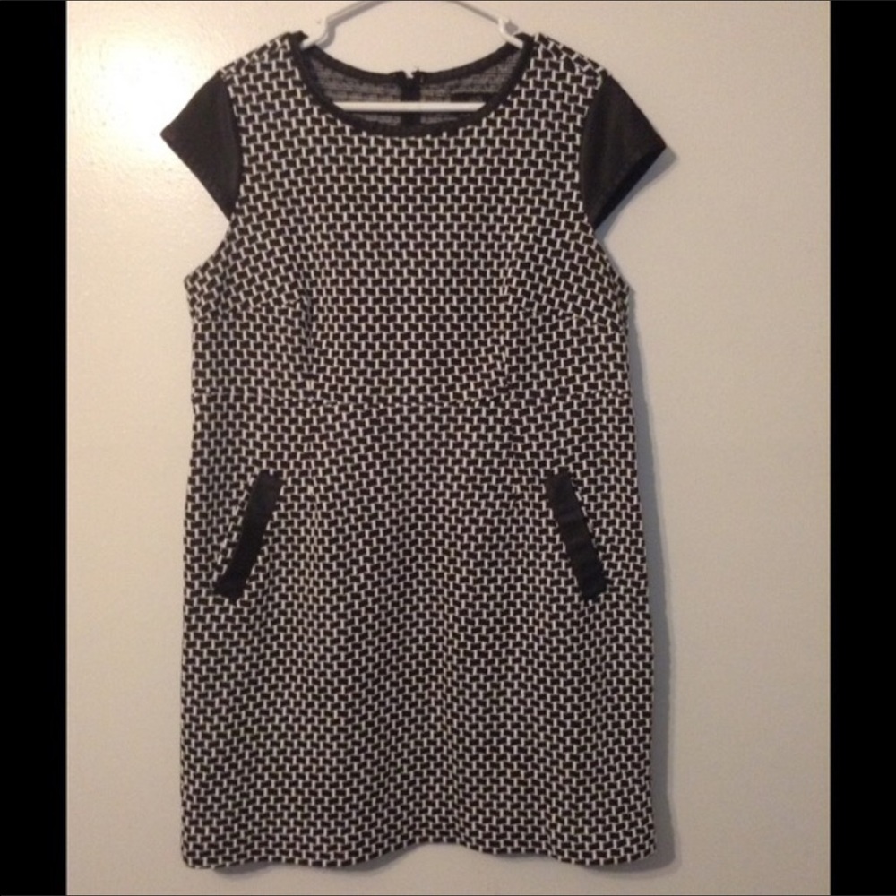 Seth Aaron black & white plus sheath dress